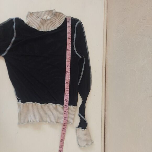 Gilded Intent Black/Beige Mesh Top With Knit Trimocl Neck (Estimated) Sz XS - Picture 8 of 10